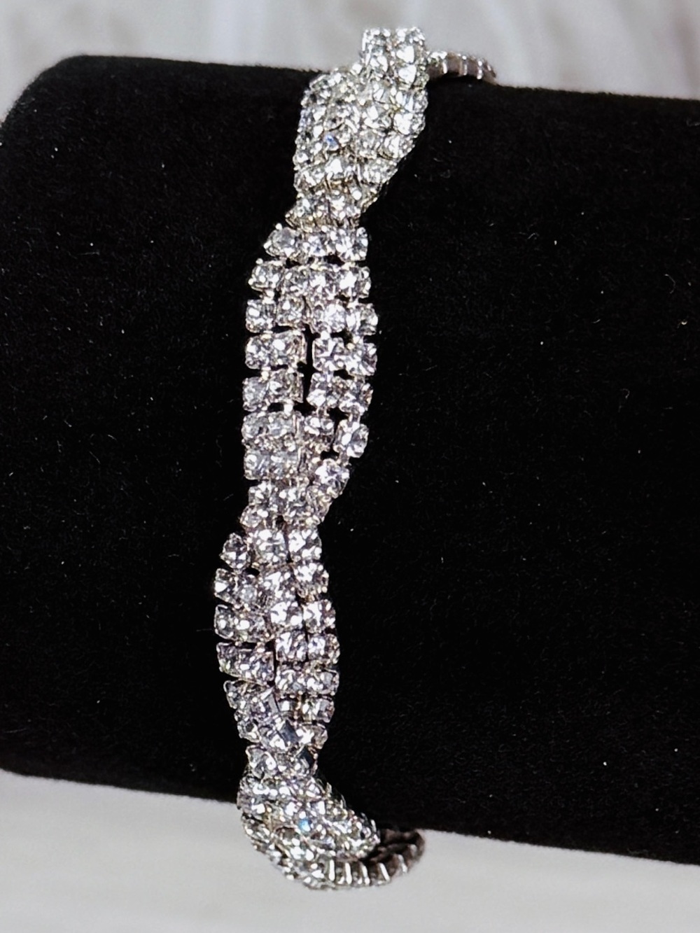 Elegant Silvertone Rhinestone Dressy Bracelet